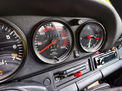 صورة 15 لـ 1980 Porsche 911