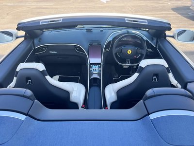 2024 Ferrari ROMA SPIDER 照片 17