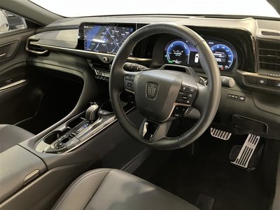 صورة 11 لـ 2025 Toyota CROWN ESTATE