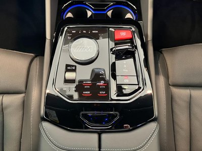 2026 BMW M5 TOURING photo 37