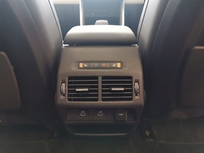 2025 LAND Rover DISCOVERY SPORT photo 14