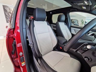 2025 LAND Rover DISCOVERY SPORT thumbnail 34