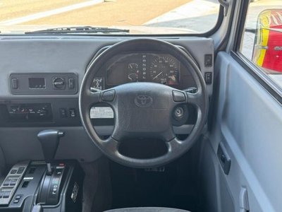 1999 Toyota MEGA CRUISER 照片 4
