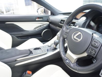 صورة مصغرة 30 لـ 2017 Lexus RC F