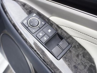 صورة مصغرة 34 لـ 2017 Lexus RC F