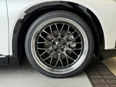 صورة 21 لـ 2025 Toyota CROWN ESTATE