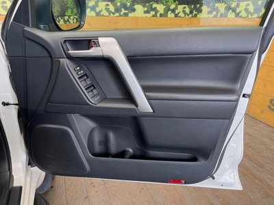 صورة 37 لـ 2023 Toyota LAND CRUISER PRADO