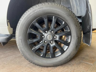 صورة 24 لـ 2023 Toyota LAND CRUISER PRADO