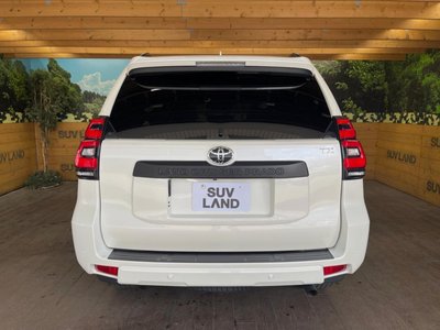 صورة 35 لـ 2023 Toyota LAND CRUISER PRADO