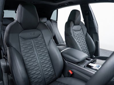صورة 7 لـ 2023 AUDI RS Q8