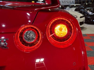 2016 Nissan GT-R — миниатюра 41