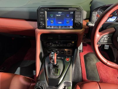 2016 Nissan GT-R — миниатюра 67