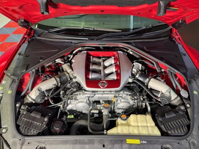 2016 Nissan GT-R — миниатюра 17