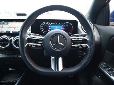 2025 Mercedes-BENZ GLA thumbnail 20