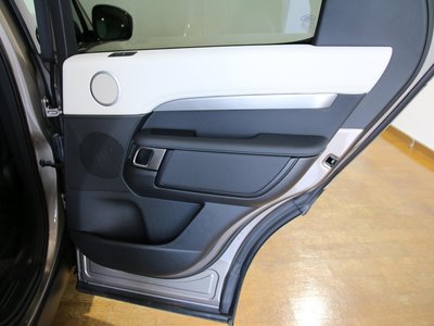 2024 LAND Rover DISCOVERY thumbnail 32