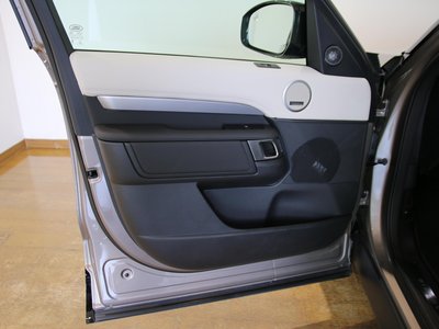 2024 LAND Rover DISCOVERY thumbnail 21