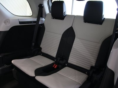2024 LAND Rover DISCOVERY thumbnail 31