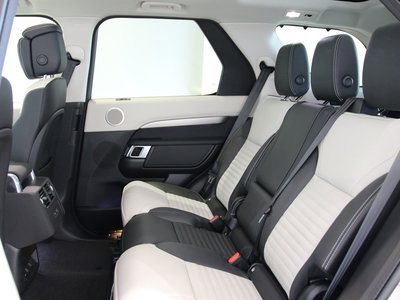 2024 LAND Rover DISCOVERY thumbnail 28