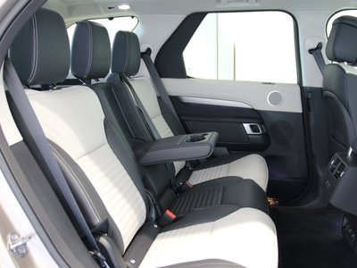 2024 LAND Rover DISCOVERY thumbnail 33