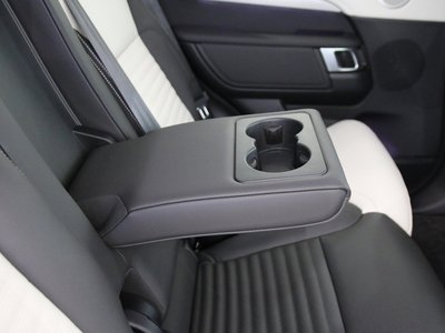 2024 LAND Rover DISCOVERY thumbnail 34