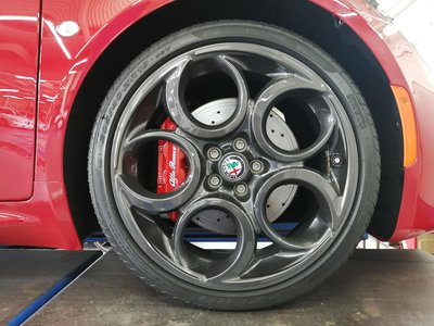 صورة مصغرة 40 لـ 2021 ALFA Romeo 4C