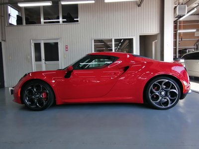 2021 ALFA Romeo 4C — фото 15
