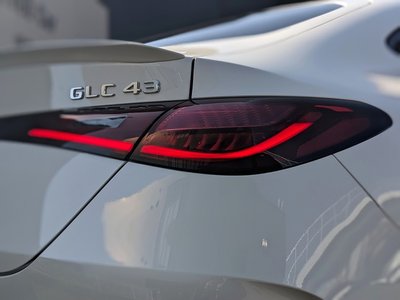 صورة 9 لـ 2025 Mercedes-BENZ GLC AMG
