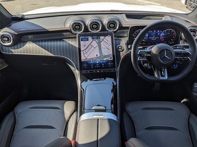 صورة 13 لـ 2025 Mercedes-BENZ GLC AMG