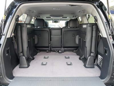 صورة 39 لـ 2015 Toyota LAND CRUISER 200