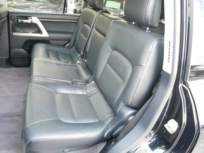 صورة 36 لـ 2015 Toyota LAND CRUISER 200