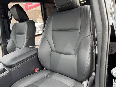 2025 Toyota LAND CRUISER 250 — миниатюра 28