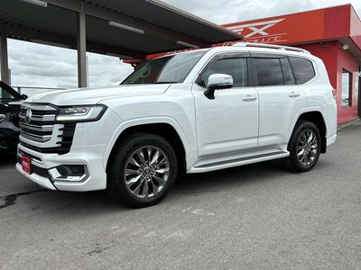 صورة 4 لـ 2025 Toyota LAND CRUISER 300