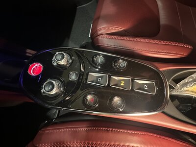 2021 Mclaren GT thumbnail 23
