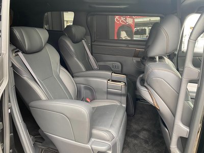 2025 Toyota ALPHARD — фото 30
