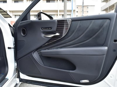 صورة مصغرة 47 لـ 2018 Lexus LS