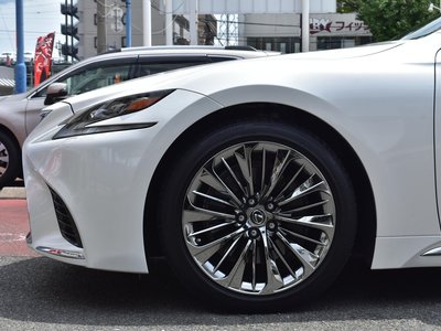 صورة مصغرة 24 لـ 2018 Lexus LS