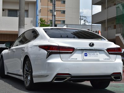 صورة مصغرة 9 لـ 2018 Lexus LS