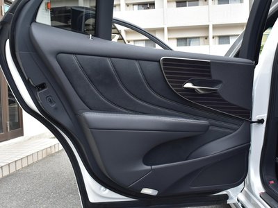 صورة مصغرة 50 لـ 2018 Lexus LS