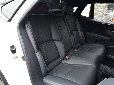 صورة مصغرة 42 لـ 2018 Lexus LS