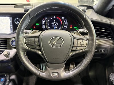 2018 Lexus LS — фото 12