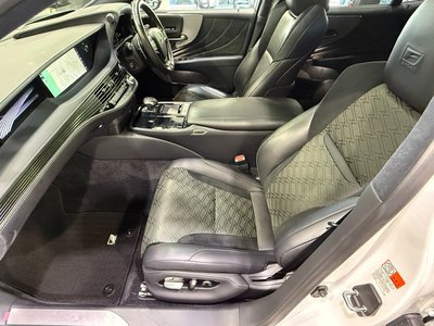 2018 Lexus LS — фото 54
