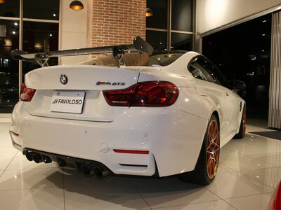 صورة 10 لـ 2016 BMW M4 COUPE