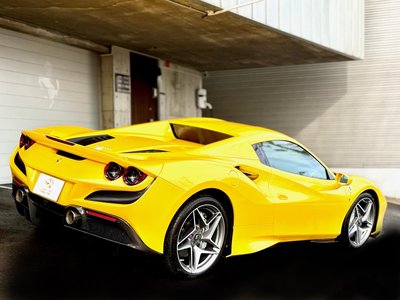 2021 Ferrari F8 SPIDER — фото 10