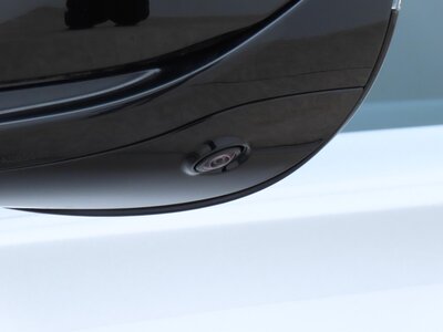 صورة 15 لـ 2024 Aston Martin DBX