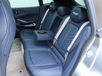 صورة 31 لـ 2024 Aston Martin DBX