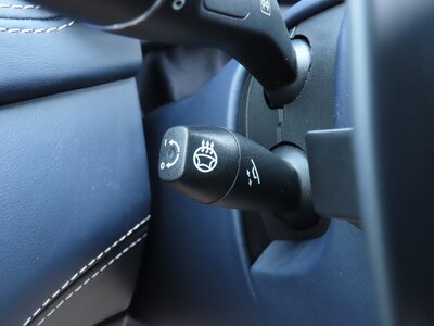 صورة 54 لـ 2024 Aston Martin DBX