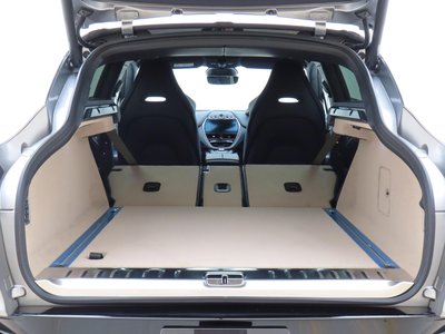 صورة 25 لـ 2024 Aston Martin DBX