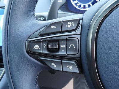 صورة 50 لـ 2024 Aston Martin DBX