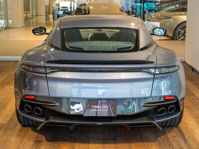 2019 Aston Martin DBS SUPERLEGGERA 照片 11