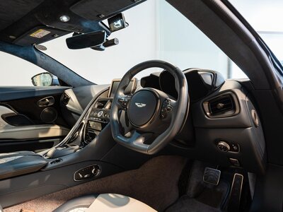 2019 Aston Martin DBS SUPERLEGGERA 照片 56